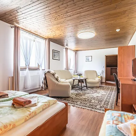 Πανσιόν Sejby Horní Stropnice