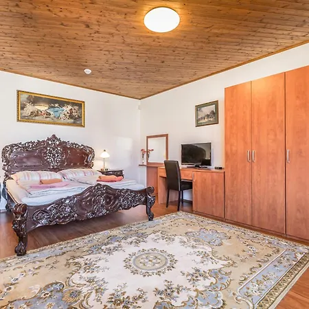 Pensión Sejby 3*