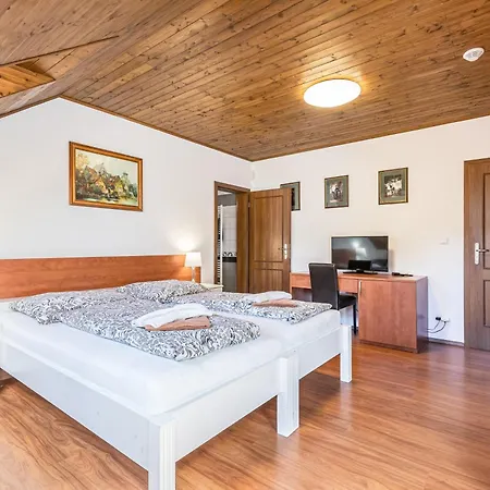 Sejby 3* Horní Stropnice
